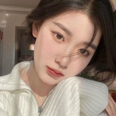 男人与婴儿